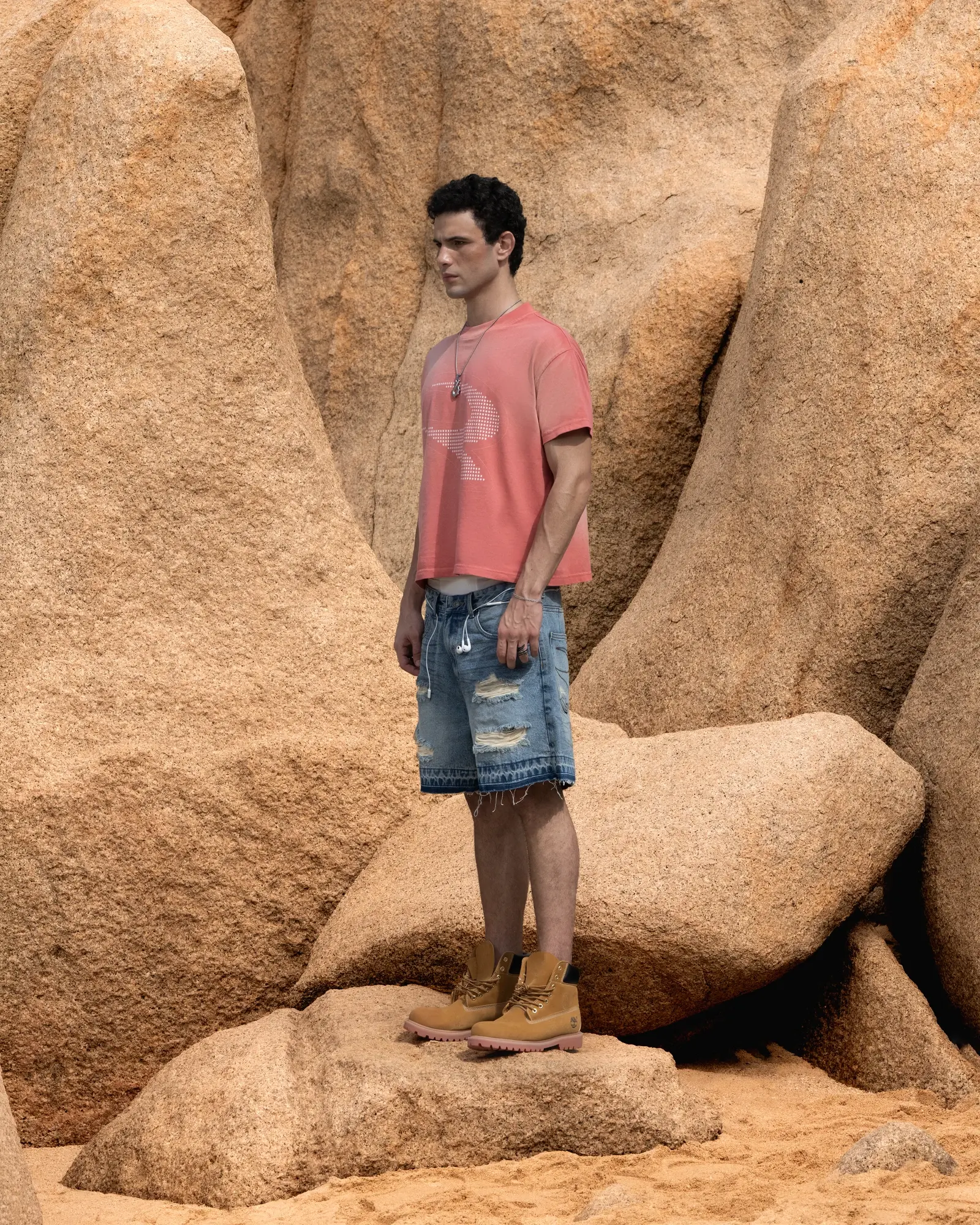 RAW DISTRESSED DENIM SHORTS View 2