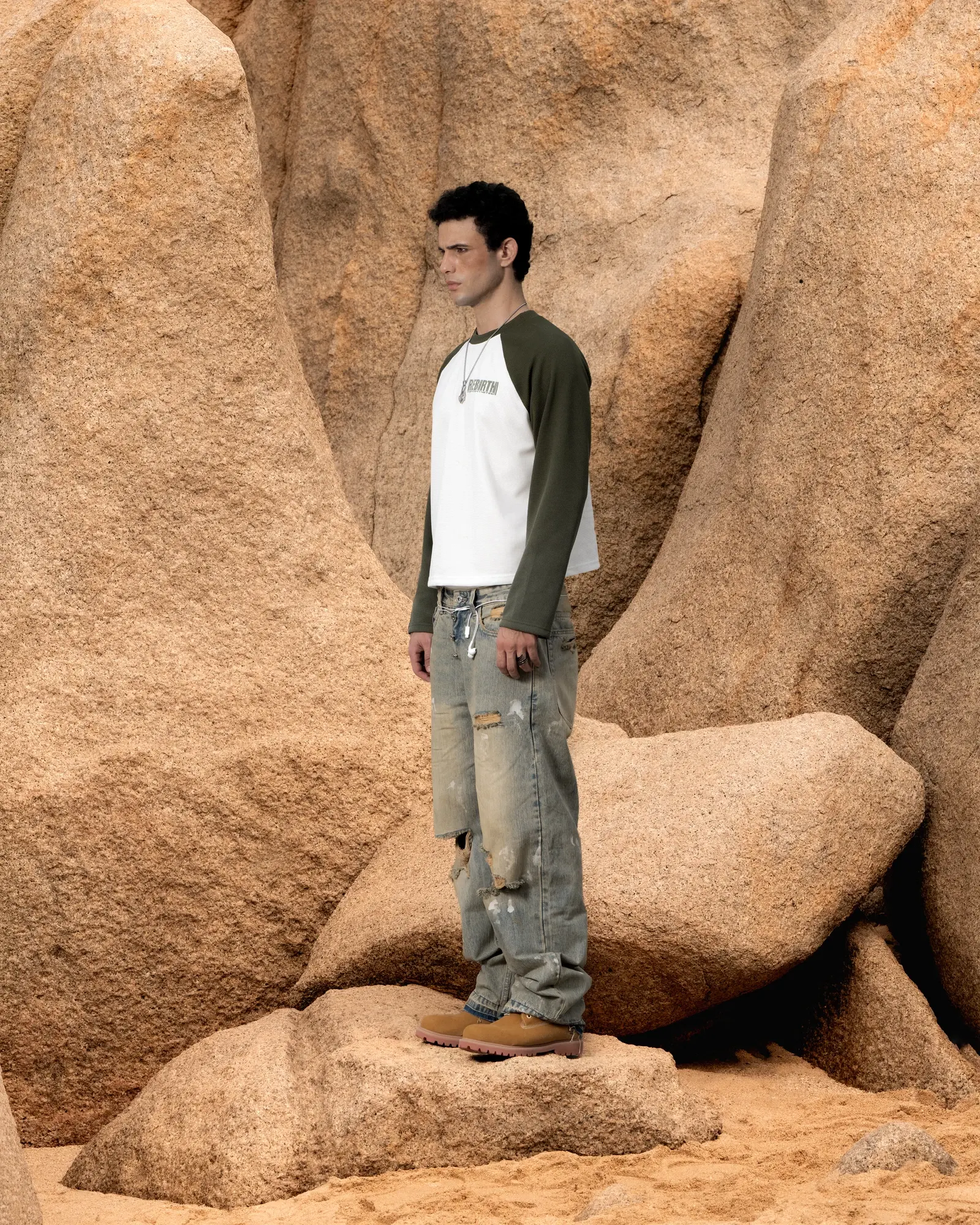 RAW RAGLAN LONG SLEEVE View 2