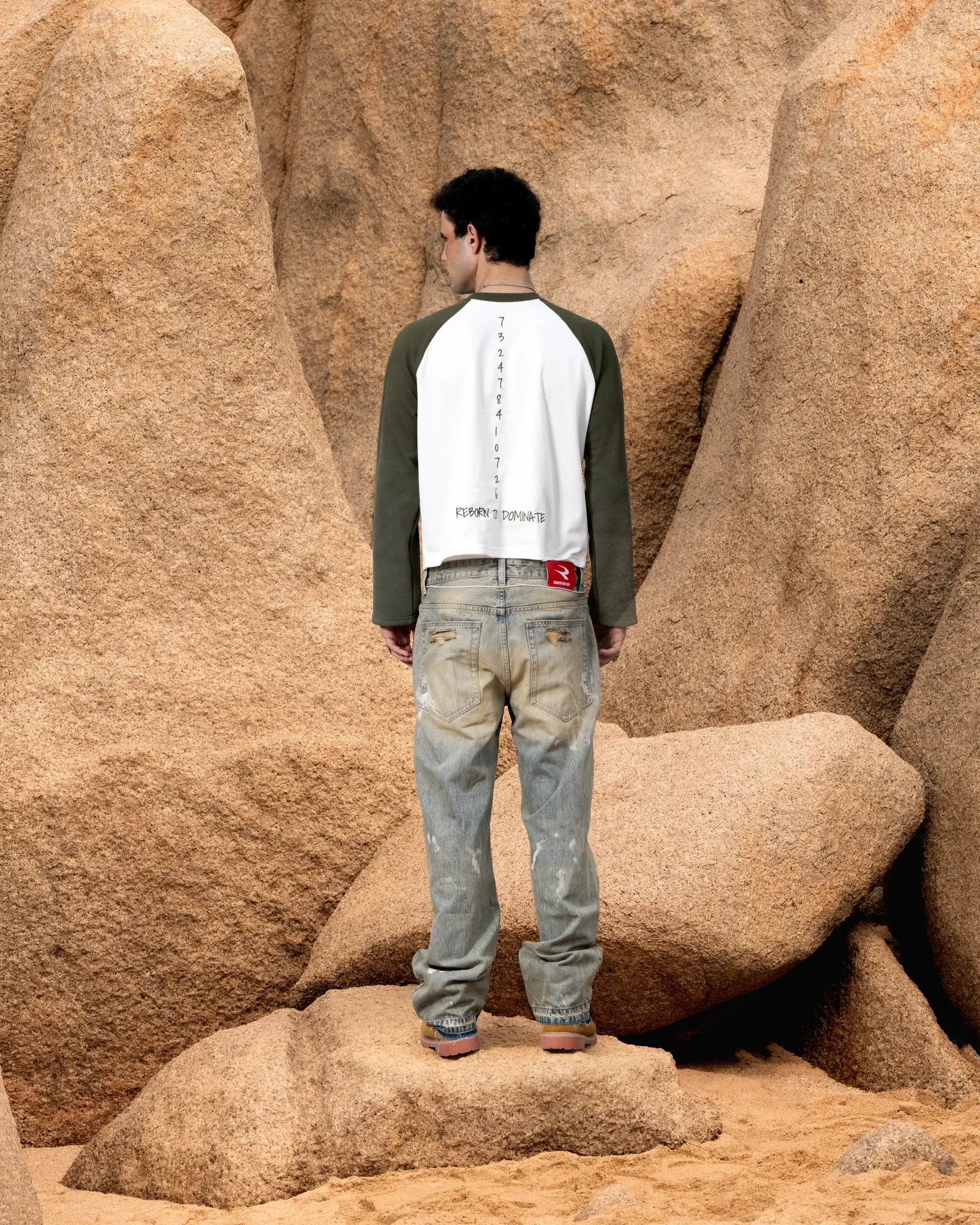 RAW RAGLAN LONG SLEEVE - View 3